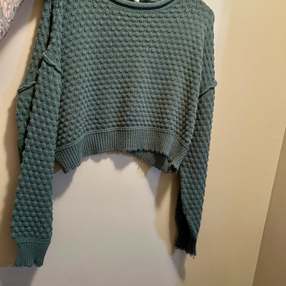 Cropped Textured Green Sweater
